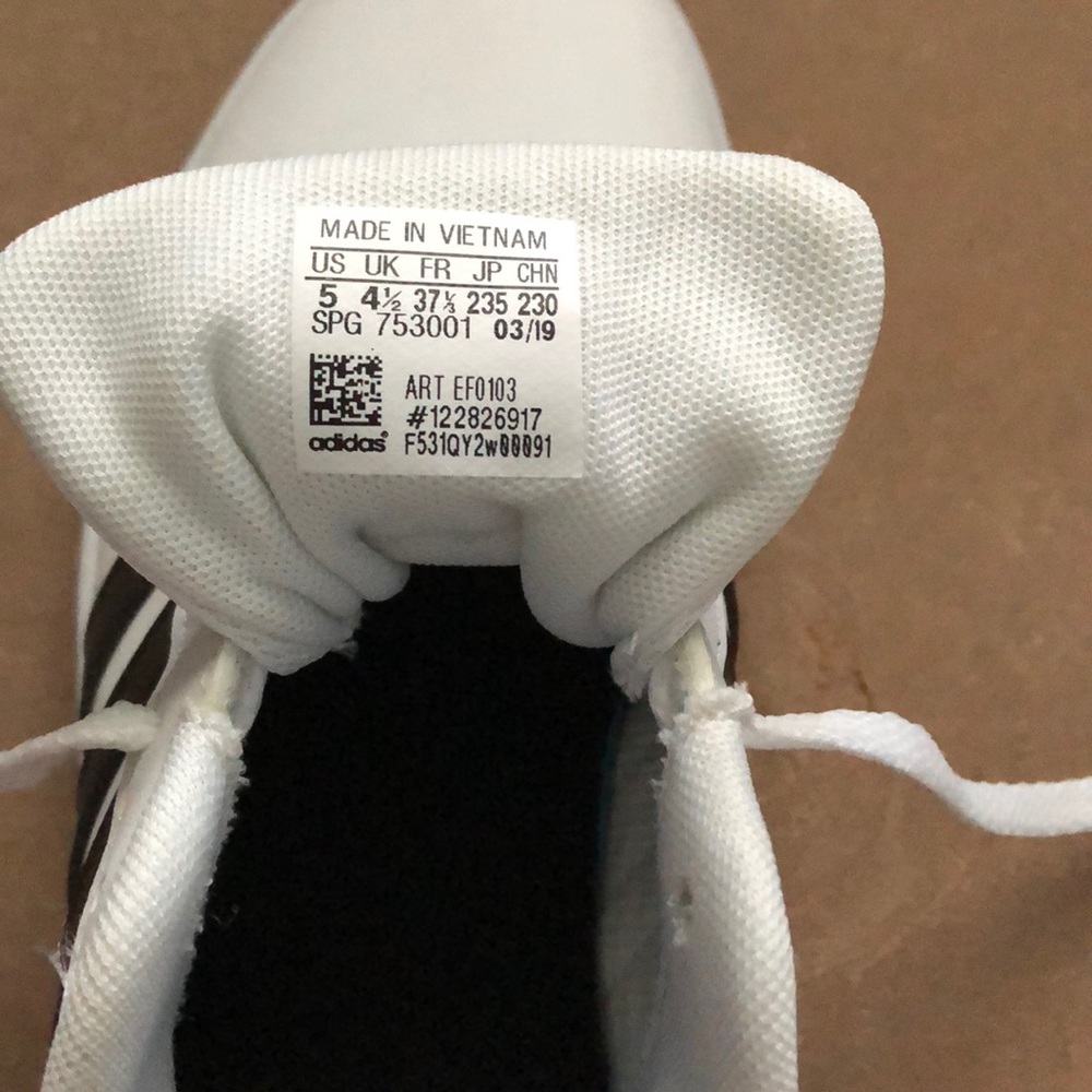 Adidas Superstar - Picture 2 of 5